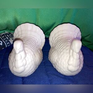 Williams Sonoma White Turkey Thanksgiving Salt & Pepper Shakers Set Like New!